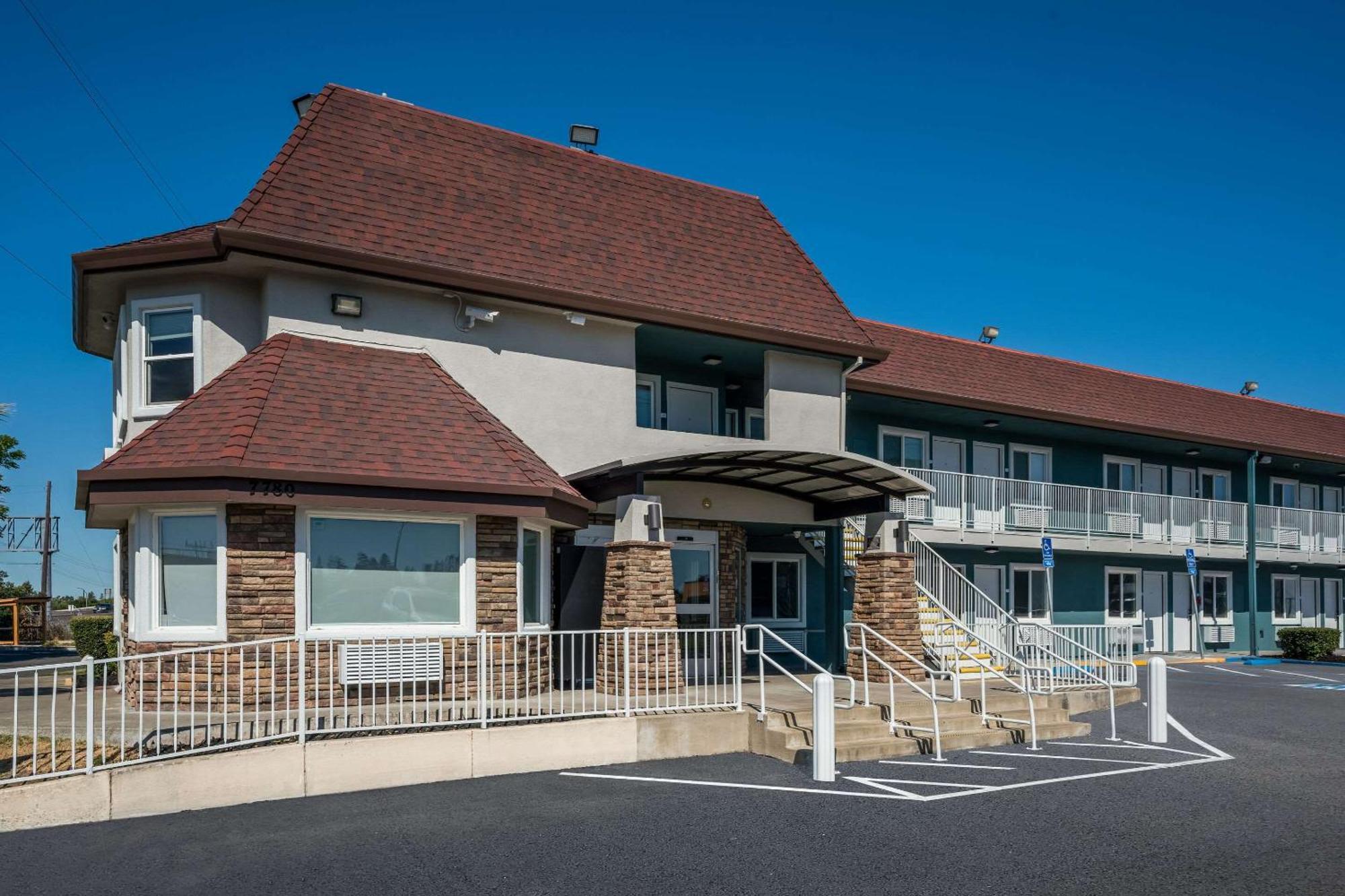 Quality Inn Elk Grove-Sacramento Exterior photo